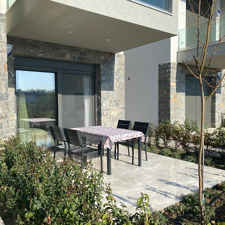 Olea Luxury Apartments นิกิติ ภายนอก รูปภาพ